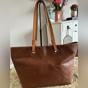Dooney & Bourke Brown Leather Large Vintage Tote